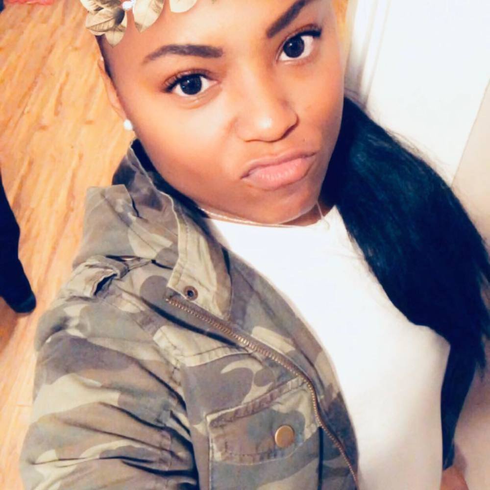 Meet your Posher, Candace